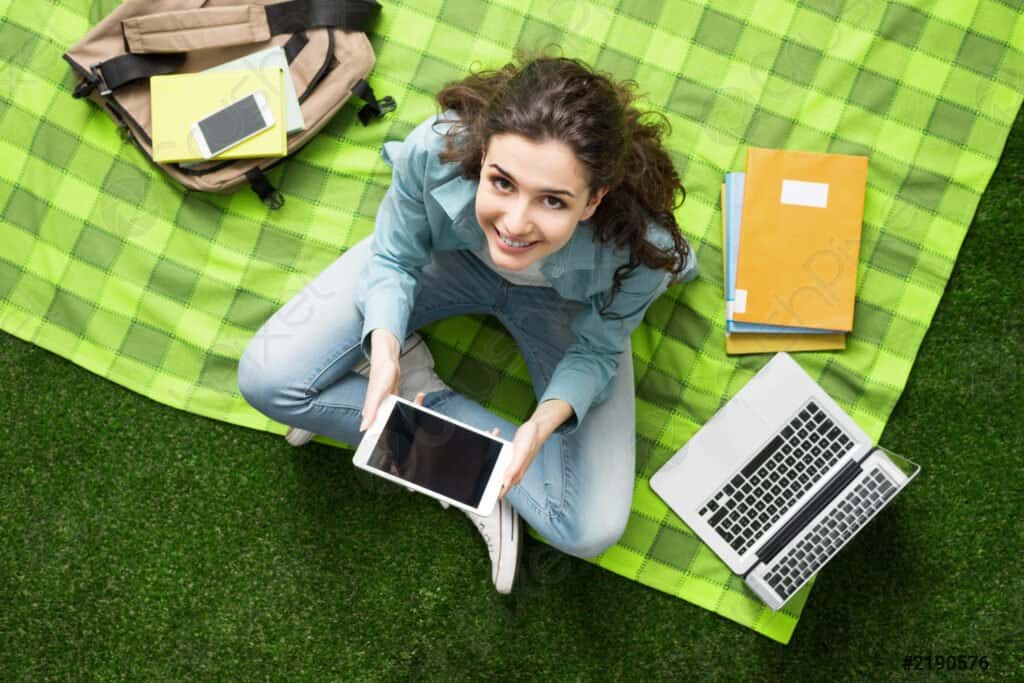 girl studying outdoors 2190576