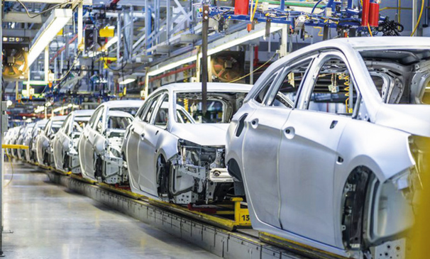 Technicien qualité de la production automobile