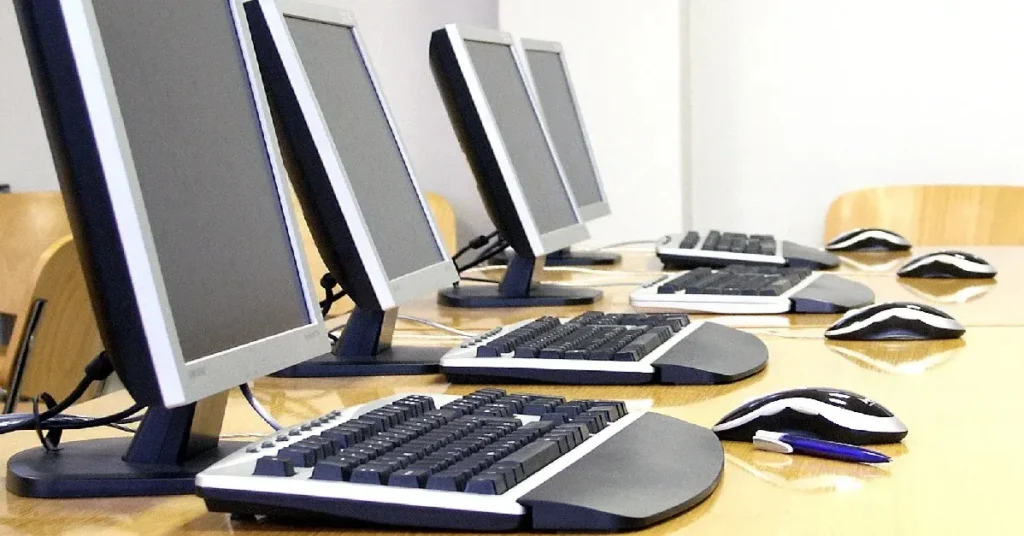 توظيف أعوان في حفظ وأرشفة