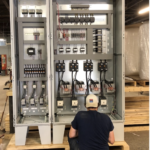 Contrôleur en construction électronique